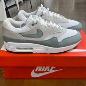Gray Nike Air Max 1